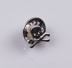 Pin CALAVERA plateada