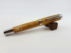Pluma VENERABLE MAESTRO Pluma VENERABLE MAESTRO